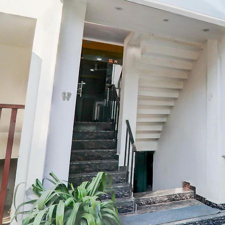 Super Hotel O Insaf Nagar Munshipuliya Formerly Vibrant Chinhat Ngoại thất bức ảnh