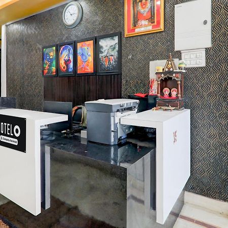 Super Hotel O Insaf Nagar Munshipuliya Formerly Vibrant Chinhat Ngoại thất bức ảnh