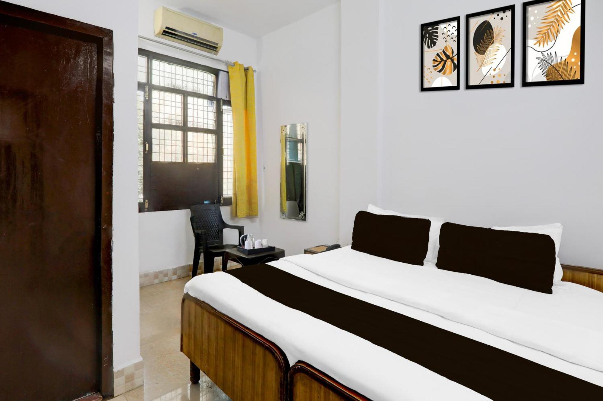 Super Hotel O Insaf Nagar Munshipuliya Formerly Vibrant Chinhat Ngoại thất bức ảnh