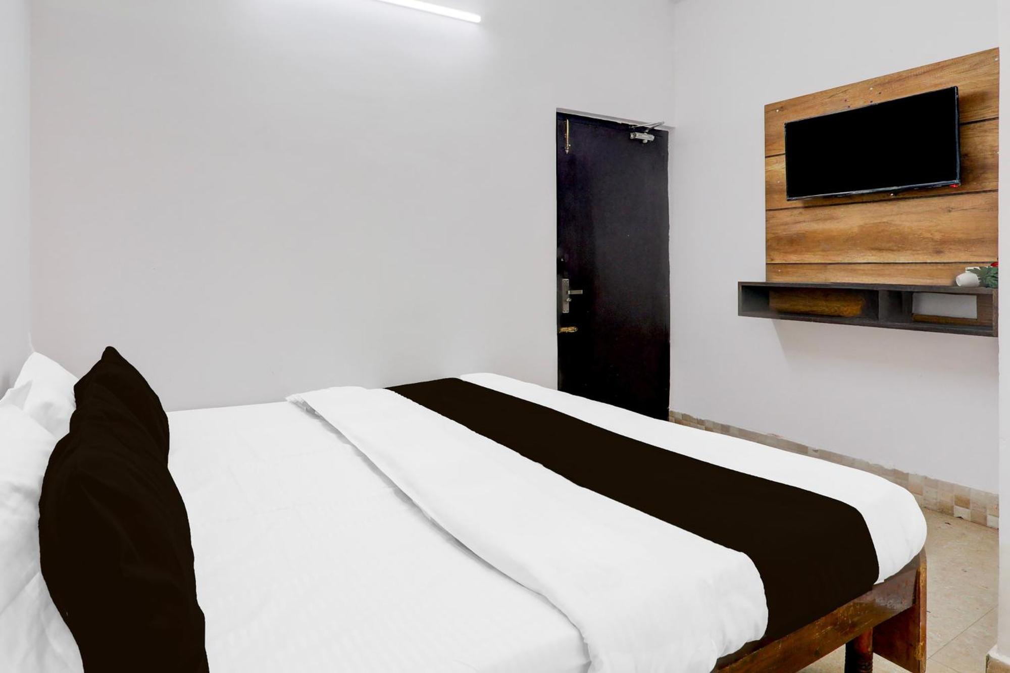Super Hotel O Insaf Nagar Munshipuliya Formerly Vibrant Chinhat Ngoại thất bức ảnh