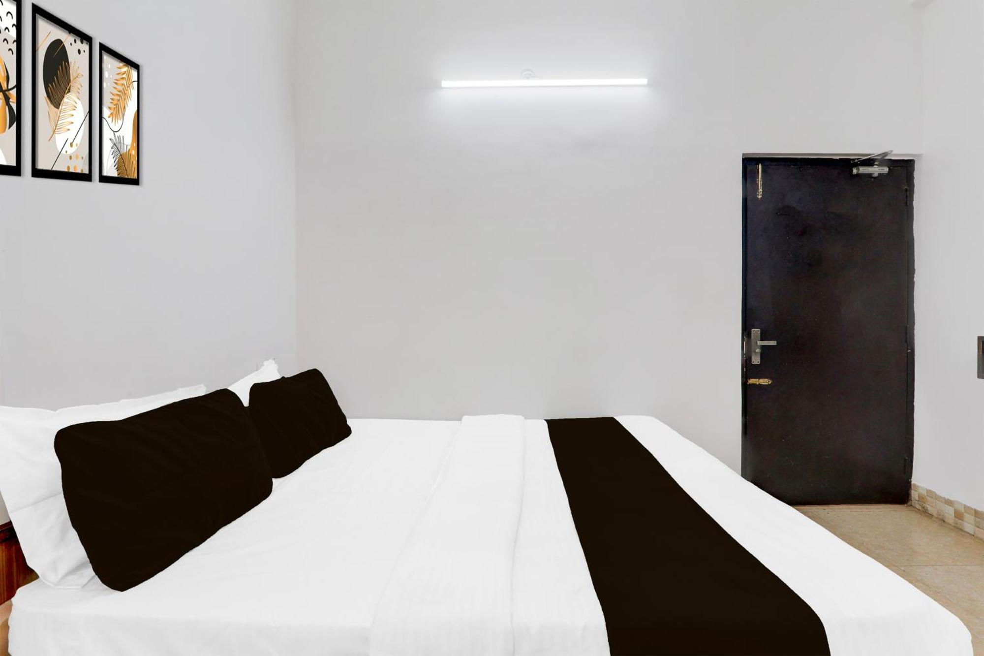 Super Hotel O Insaf Nagar Munshipuliya Formerly Vibrant Chinhat Ngoại thất bức ảnh
