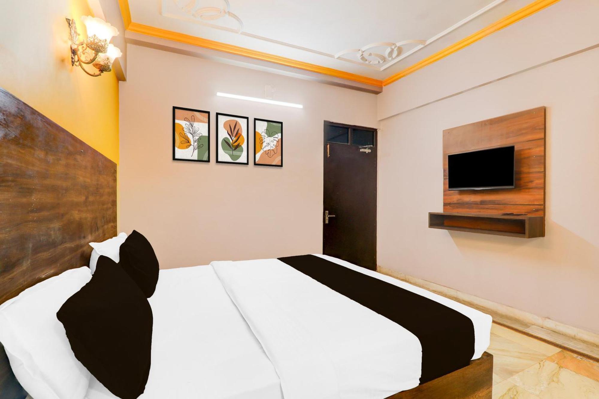 Super Hotel O Insaf Nagar Munshipuliya Formerly Vibrant Chinhat Ngoại thất bức ảnh